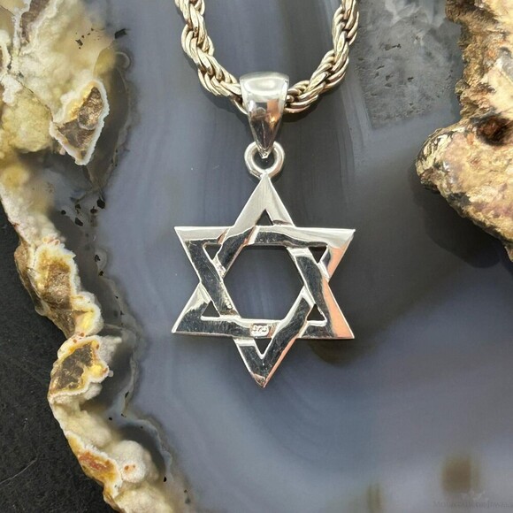 Sterling Silver Fashion Unisex Star of David Pendant - Picture 7 of 10